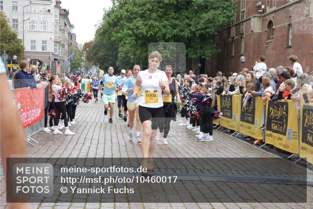 13.09.2026 - Kiel Lauf Yannick Fuchs http://msf.ph/oto/10460017 13.09.2026 09:52:01 Ziel 803, 896, 1100, 1899, 4132, 4230, 7007, 8729, 9616, 10048, 11300, 11444, 11445, 11832, 11834, 12630, 714, 803, 840, 1309, 1967, 1999, 2002, 2483, 3674, 4615, 4822, 4907, 5595, 6057, 6188, 6648, 7007, 7302, 7622, 8097, 8150, 9829, 9833, 11173, 11233, 11494, 11552, 11834, 12107, 180, 3476, 3832, 4166, 4666, 4883, 5032, 6471, 6625, 6867, 7347, 7494, 7719, 10371, 10620, 11130, 11580, 12068, 956, 2483, 3089, 4615, 5731, 5913, 6363, 8150, 11143, 11233, 11494, 11552, 11852 meine-sportfotos.de