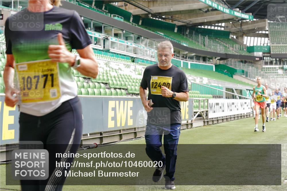 13.09.2026 - 21. swb-Marathon Bremen Michael Burmester http://msf.ph/oto/10460020 13.09.2026 10:34:07 Laufen im Stadion 10018, 10067, 10078, 10147, 10166, 10177, 10184, 10185, 10203, 10211, 10236, 10240, 10254, 10297, 10300, 10355, 10356, 10367, 10368, 10369, 10374, 10379, 10383, 10394, 10408, 10415, 10423, 10428, 10460, 10485, 10494, 10530, 10550, 10559, 10578, 10604, 10639, 10668, 10669, 10673, 10677, 10687, 10691, 10699, 10700, 10728, 10745, 10749, 10750, 10772, 10787, 10788, 10794, 10809, 10828, 10857, 10914, 10928, 11126, 11162, 11343, 11803, 11965, 10146, 10222 meine-sportfotos.de