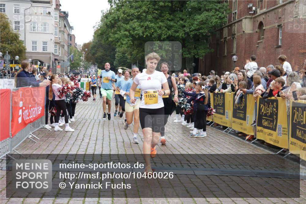 13.09.2026 - Kiel Lauf Yannick Fuchs http://msf.ph/oto/10460026 13.09.2026 09:52:01 Ziel 803, 896, 1100, 1899, 4132, 4230, 7007, 8729, 9616, 10048, 11300, 11444, 11445, 11832, 11834, 12630, 714, 803, 840, 1309, 1967, 1999, 2002, 2483, 3674, 4615, 4822, 4907, 5595, 6057, 6188, 6648, 7007, 7302, 7622, 8097, 8150, 9829, 9833, 11173, 11233, 11494, 11552, 11834, 12107, 180, 3476, 3832, 4166, 4666, 4883, 5032, 6471, 6625, 6867, 7347, 7494, 7719, 10371, 10620, 11130, 11580, 12068, 956, 2483, 3089, 4615, 5731, 5913, 6363, 8150, 11143, 11233, 11494, 11552, 11852 meine-sportfotos.de