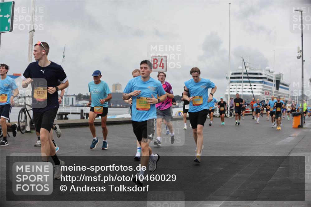 13.09.2026 - Kiel Lauf Andreas Tolksdorf http://msf.ph/oto/10460029 13.09.2026 12:00:56 Kiellinie 4123, 30, 2238, 11681, 4, 3 meine-sportfotos.de