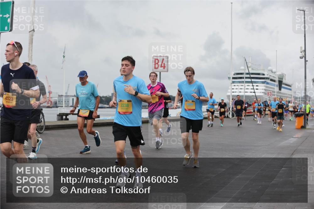 13.09.2026 - Kiel Lauf Andreas Tolksdorf http://msf.ph/oto/10460035 13.09.2026 12:00:56 Kiellinie 4, 4123, 39, 2238, 3261 meine-sportfotos.de