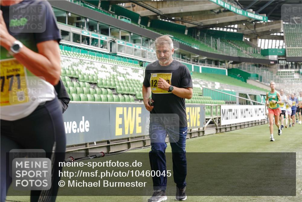 13.09.2026 - 21. swb-Marathon Bremen Michael Burmester http://msf.ph/oto/10460045 13.09.2026 10:34:07 Laufen im Stadion 10018, 10067, 10078, 10147, 10166, 10177, 10184, 10185, 10203, 10211, 10236, 10240, 10254, 10297, 10300, 10355, 10356, 10367, 10368, 10369, 10374, 10379, 10383, 10394, 10408, 10415, 10423, 10428, 10460, 10485, 10494, 10530, 10550, 10559, 10578, 10604, 10639, 10668, 10669, 10673, 10677, 10687, 10691, 10699, 10700, 10728, 10745, 10749, 10750, 10772, 10787, 10788, 10794, 10809, 10828, 10857, 10914, 10928, 11126, 11162, 11343, 11803, 11965, 10146, 10222 meine-sportfotos.de