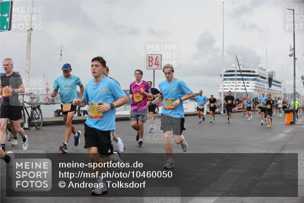 13.09.2026 - Kiel Lauf Andreas Tolksdorf http://msf.ph/oto/10460050 13.09.2026 12:00:57 Kiellinie 30, 223, 3261, 4, 3 meine-sportfotos.de