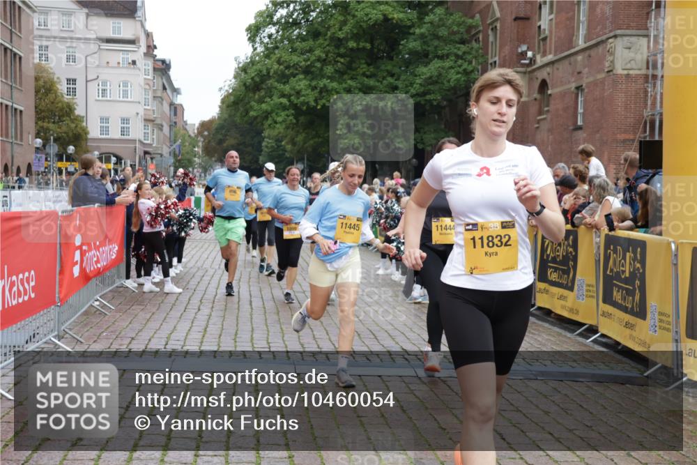 13.09.2026 - Kiel Lauf Yannick Fuchs http://msf.ph/oto/10460054 13.09.2026 09:52:02 Ziel 896, 1100, 1899, 4132, 4230, 8729, 9616, 10048, 11300, 11444, 11445, 11832, 12630, 714, 803, 840, 1309, 1967, 1999, 2002, 3674, 4230, 4615, 4822, 4907, 5595, 6057, 6188, 6648, 7007, 7302, 7622, 8097, 9829, 9833, 11173, 11233, 11494, 11552, 11834, 12107, 180, 3476, 3832, 4166, 4666, 4883, 5032, 6471, 6625, 6867, 7347, 7494, 7719, 8992, 10371, 10620, 11130, 11580, 12068, 2483, 3089, 4615, 5731, 5913, 6363, 8150, 11143, 11233, 11494, 11552, 11852 meine-sportfotos.de