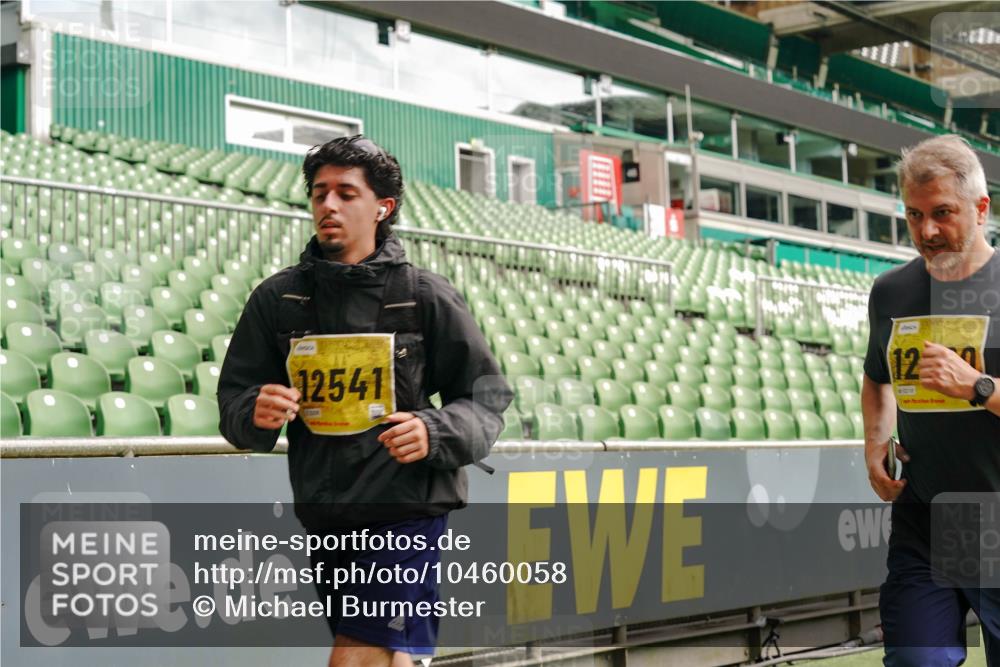 13.09.2026 - 21. swb-Marathon Bremen Michael Burmester http://msf.ph/oto/10460058 13.09.2026 10:34:08 Laufen im Stadion 10018, 10067, 10078, 10147, 10166, 10177, 10184, 10185, 10203, 10211, 10236, 10240, 10254, 10297, 10300, 10355, 10356, 10367, 10368, 10369, 10374, 10379, 10383, 10394, 10408, 10415, 10423, 10428, 10460, 10485, 10494, 10530, 10550, 10559, 10578, 10604, 10639, 10668, 10669, 10673, 10677, 10687, 10691, 10699, 10700, 10728, 10745, 10749, 10750, 10772, 10787, 10788, 10794, 10809, 10828, 10857, 10914, 10928, 11126, 11162, 11343, 11803, 11965, 10146, 10222 meine-sportfotos.de