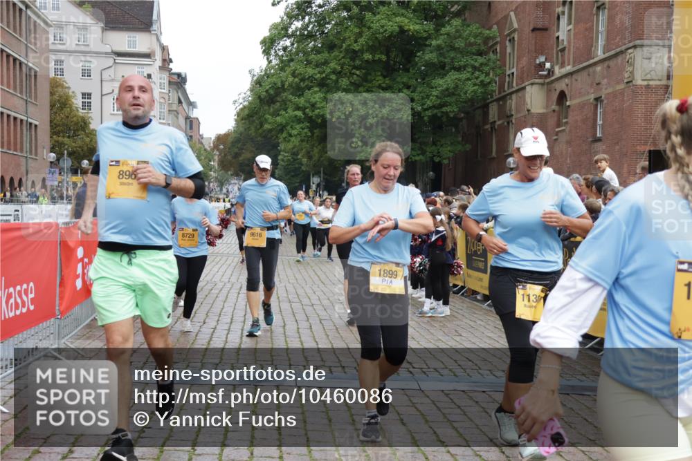 13.09.2026 - Kiel Lauf Yannick Fuchs http://msf.ph/oto/10460086 13.09.2026 09:52:05 Ziel 896, 1100, 1899, 4132, 4883, 6471, 6625, 8729, 9616, 11300, 11444, 11445, 11580, 11832, 12630, 714, 803, 840, 1309, 1967, 1999, 2002, 3674, 4230, 4822, 4907, 5595, 6057, 6188, 6648, 7007, 7302, 7622, 8097, 9829, 9833, 10048, 11173, 11834, 12107, 12630, 180, 2157, 2924, 3476, 3832, 4166, 4666, 5032, 6867, 7347, 7494, 7719, 8992, 10371, 10620, 10746, 11130, 12068, 840, 2483, 3089, 3674, 4615, 4822, 4907, 5913, 6057, 6648, 8150, 11143, 11233, 11494, 11552 meine-sportfotos.de
