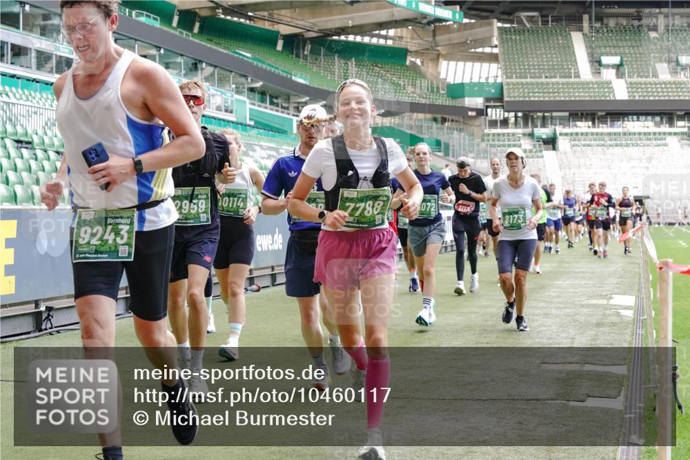 13.09.2026 - 21. swb-Marathon Bremen Michael Burmester http://msf.ph/oto/10460117 13.09.2026 13:12:05 Laufen im Stadion 118, 265, 373, 514, 581, 703, 843, 984, 1113, 1226, 1286, 1334, 1435, 1849, 1851, 1936, 1952, 2005, 2248, 2264, 2281, 2299, 2330, 2333, 2336, 2353, 2375, 2377, 2398, 2426, 2432, 2443, 2478, 2505, 2531, 2589, 2659, 2669, 2673, 2684, 2765, 2784, 2804, 2815, 2822, 2836, 2850, 2860, 2895, 2907, 2963, 2966, 2975, 2976, 3026, 3027, 3079, 3082, 3143, 3155, 3159, 3174, 3207, 3293, 3308, 3328, 3349, 3352, 3409, 3434, 3470, 3549, 551 meine-sportfotos.de
