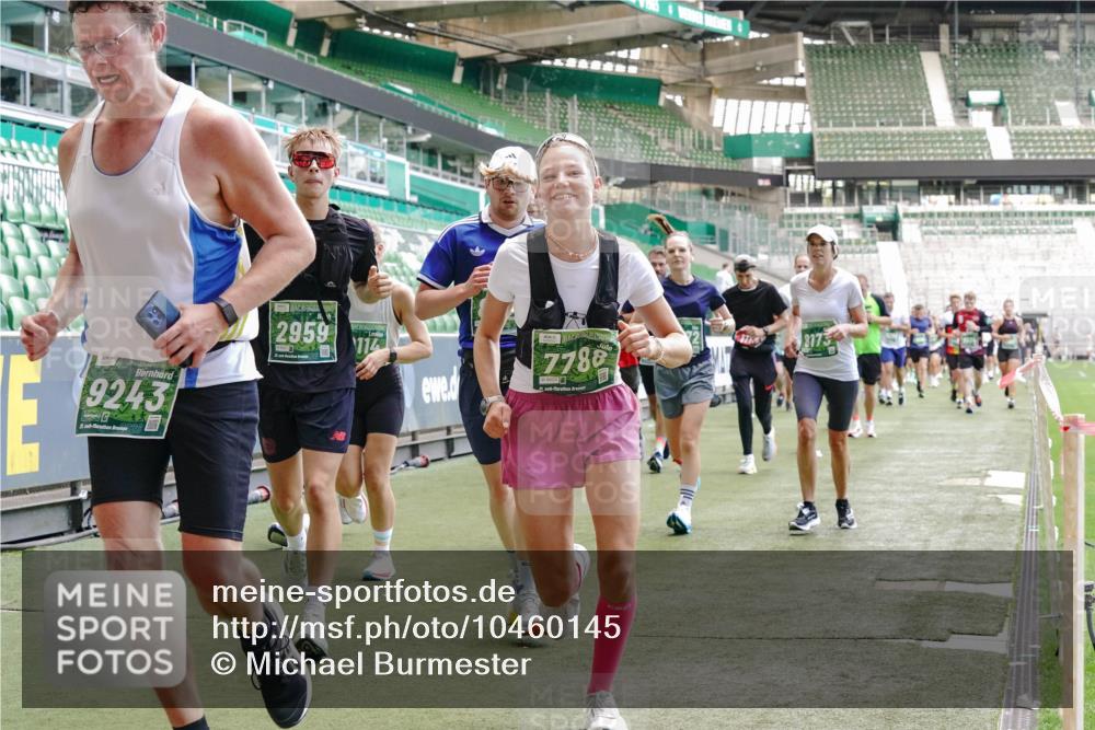 13.09.2026 - 21. swb-Marathon Bremen Michael Burmester http://msf.ph/oto/10460145 13.09.2026 13:12:05 Laufen im Stadion 118, 265, 373, 514, 581, 703, 843, 984, 1113, 1226, 1286, 1334, 1435, 1849, 1851, 1936, 1952, 2005, 2248, 2264, 2281, 2299, 2330, 2333, 2336, 2353, 2375, 2377, 2398, 2426, 2432, 2443, 2478, 2505, 2531, 2589, 2659, 2669, 2673, 2684, 2765, 2784, 2804, 2815, 2822, 2836, 2850, 2860, 2895, 2907, 2963, 2966, 2975, 2976, 3026, 3027, 3079, 3082, 3143, 3155, 3159, 3174, 3207, 3293, 3308, 3328, 3349, 3352, 3409, 3434, 3470, 3549, 551 meine-sportfotos.de