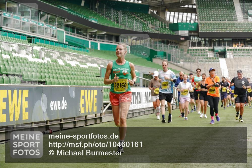 13.09.2026 - 21. swb-Marathon Bremen Michael Burmester http://msf.ph/oto/10460161 13.09.2026 10:34:10 Laufen im Stadion 10018, 10067, 10078, 10147, 10157, 10166, 10177, 10184, 10185, 10203, 10211, 10236, 10240, 10254, 10297, 10300, 10355, 10356, 10367, 10368, 10369, 10374, 10379, 10383, 10394, 10408, 10415, 10423, 10428, 10460, 10485, 10494, 10530, 10559, 10578, 10604, 10639, 10668, 10669, 10673, 10677, 10687, 10691, 10699, 10700, 10728, 10745, 10749, 10750, 10772, 10787, 10788, 10794, 10809, 10828, 10857, 10914, 10928, 11126, 11162, 11343, 11803, 11965, 10146, 10222 meine-sportfotos.de