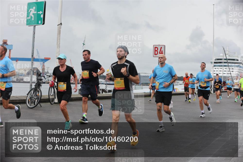 13.09.2026 - Kiel Lauf Andreas Tolksdorf http://msf.ph/oto/10460200 13.09.2026 12:01:05 Kiellinie 490, 4544, 2881, 4 meine-sportfotos.de