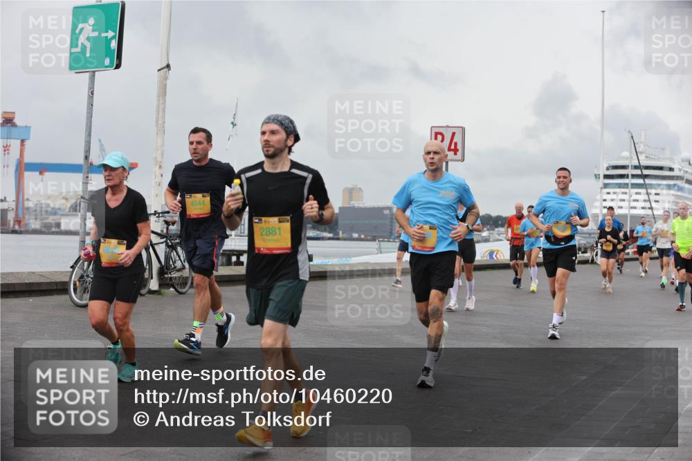 13.09.2026 - Kiel Lauf Andreas Tolksdorf http://msf.ph/oto/10460220 13.09.2026 12:01:05 Kiellinie 35, 4544, 2881, 24 meine-sportfotos.de