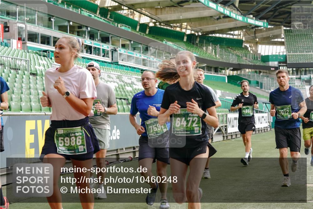 13.09.2026 - 21. swb-Marathon Bremen Michael Burmester http://msf.ph/oto/10460248 13.09.2026 12:54:51 Laufen im Stadion 161, 189, 201, 205, 313, 376, 385, 388, 461, 472, 481, 495, 541, 560, 615, 616, 666, 675, 696, 740, 816, 827, 913, 982, 1053, 1058, 1076, 1197, 1207, 1390, 1419, 1468, 1551, 1599, 1631, 1645, 1658, 1707, 1814, 2055, 2125, 2234, 2251, 2280, 2319, 2362, 2383, 2390, 2422, 2454, 2474, 2499, 2623, 2701, 2733, 2801, 2824, 2870, 2882, 2913, 2922, 2962, 2971, 2997, 3012, 3054, 3057, 3134, 3175, 3192, 3206, 3241, 3246, 3346, 3356, 3357, 3413, 3706, 3716, 3836, 4137, 5530, 6106 meine-sportfotos.de