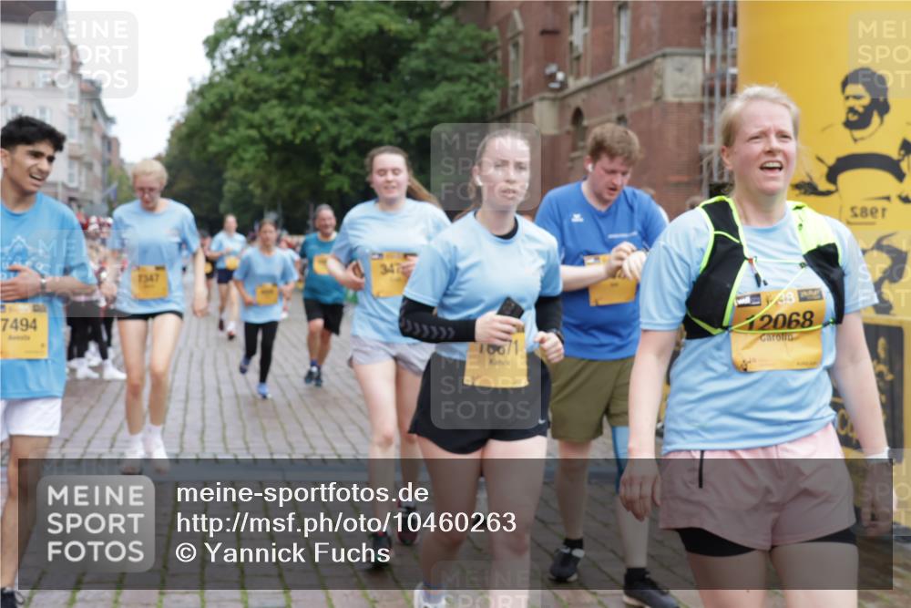 13.09.2026 - Kiel Lauf Yannick Fuchs http://msf.ph/oto/10460263 13.09.2026 09:52:17 Ziel 180, 3476, 3832, 4166, 4666, 4883, 5032, 6471, 6625, 6867, 7347, 7494, 7719, 8992, 10371, 10620, 11130, 11580, 12068, 803, 896, 1100, 1309, 1899, 1967, 1999, 2002, 4132, 4230, 6188, 7007, 7302, 8729, 9616, 9829, 9833, 10048, 11300, 11444, 11445, 11832, 11834, 12630, 918, 919, 2157, 2924, 5736, 6432, 6601, 6679, 7742, 7867, 9892, 10259, 10746, 12282, 1967, 1999, 2002, 5595, 6188, 7622, 9829, 9833, 11173 meine-sportfotos.de