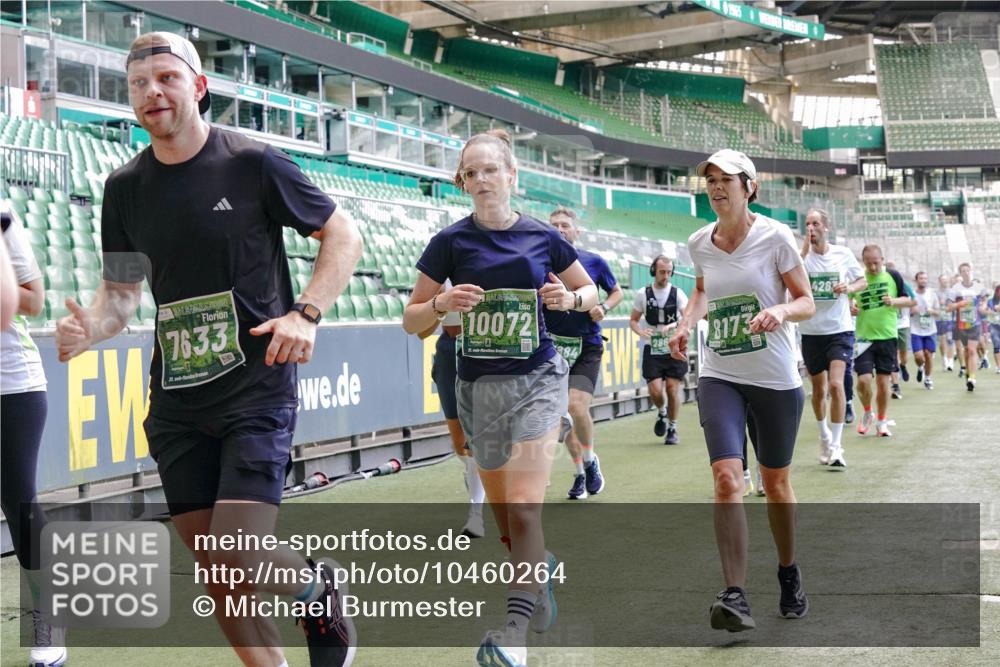 13.09.2026 - 21. swb-Marathon Bremen Michael Burmester http://msf.ph/oto/10460264 13.09.2026 13:12:07 Laufen im Stadion 118, 265, 373, 514, 581, 703, 843, 984, 1113, 1226, 1286, 1334, 1435, 1849, 1851, 1936, 1952, 2005, 2248, 2264, 2281, 2299, 2330, 2336, 2353, 2375, 2377, 2398, 2426, 2443, 2478, 2505, 2531, 2589, 2659, 2669, 2673, 2684, 2765, 2784, 2804, 2815, 2822, 2836, 2850, 2860, 2895, 2907, 2963, 2966, 2975, 2976, 3026, 3027, 3079, 3082, 3143, 3155, 3159, 3174, 3207, 3293, 3308, 3328, 3349, 3352, 3409, 3434, 3549, 551 meine-sportfotos.de