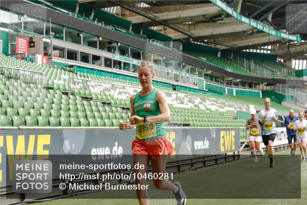13.09.2026 - 21. swb-Marathon Bremen Michael Burmester http://msf.ph/oto/10460281 13.09.2026 10:34:11 Laufen im Stadion 10018, 10067, 10078, 10147, 10157, 10166, 10177, 10184, 10185, 10203, 10211, 10236, 10240, 10254, 10297, 10300, 10355, 10356, 10367, 10368, 10369, 10374, 10379, 10383, 10394, 10408, 10415, 10423, 10428, 10460, 10485, 10494, 10530, 10559, 10578, 10604, 10639, 10668, 10669, 10673, 10677, 10687, 10691, 10699, 10700, 10728, 10745, 10749, 10750, 10772, 10787, 10788, 10794, 10809, 10828, 10857, 10914, 10928, 11126, 11162, 11343, 11803, 11965, 10146, 10222 meine-sportfotos.de