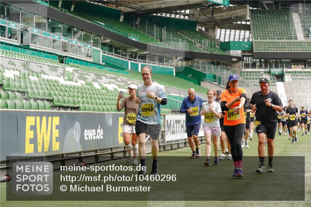 13.09.2026 - 21. swb-Marathon Bremen Michael Burmester http://msf.ph/oto/10460296 13.09.2026 10:34:13 Laufen im Stadion 10018, 10067, 10078, 10147, 10157, 10166, 10177, 10184, 10185, 10211, 10236, 10240, 10254, 10297, 10300, 10355, 10356, 10367, 10368, 10369, 10374, 10379, 10383, 10394, 10408, 10415, 10423, 10428, 10460, 10485, 10494, 10530, 10559, 10578, 10604, 10639, 10668, 10669, 10673, 10677, 10687, 10691, 10699, 10700, 10728, 10745, 10749, 10750, 10772, 10787, 10788, 10794, 10809, 10828, 10857, 10914, 10928, 11126, 11162, 11343, 11803, 11965, 10146, 10222 meine-sportfotos.de