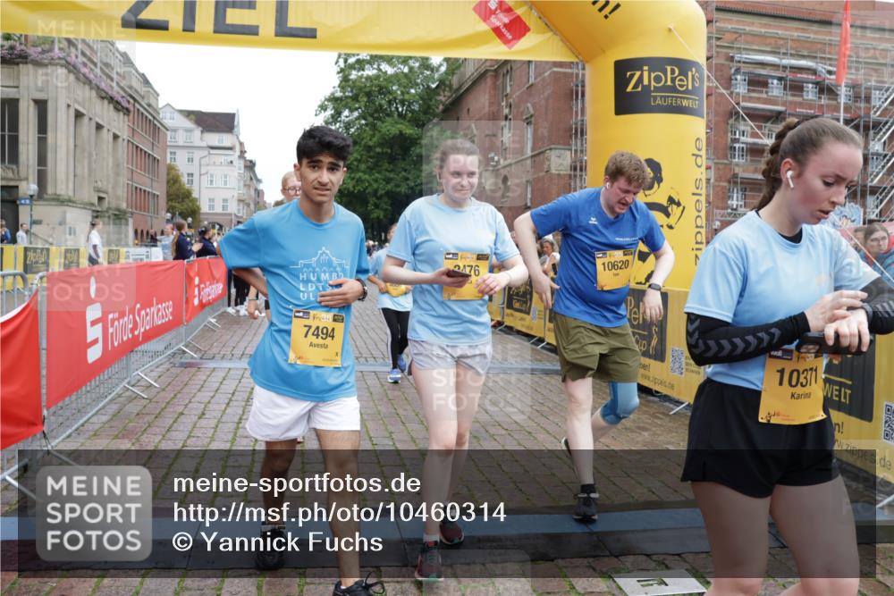 13.09.2026 - Kiel Lauf Yannick Fuchs http://msf.ph/oto/10460314 13.09.2026 09:52:19 Ziel 180, 2924, 3476, 3832, 4166, 4666, 4883, 5032, 6471, 6625, 6867, 7347, 7494, 7719, 8992, 10371, 10620, 10746, 11130, 12068, 803, 896, 1100, 1309, 1899, 1967, 1999, 2002, 4132, 4230, 4883, 6625, 7007, 7302, 8729, 9616, 10048, 11300, 11444, 11445, 11580, 11832, 11834, 12630, 918, 919, 2157, 4412, 5736, 6432, 6601, 6679, 7742, 7867, 9892, 10259, 12282, 1309, 1967, 1999, 2002, 6188, 7302, 7622, 9829, 9833, 11173 meine-sportfotos.de