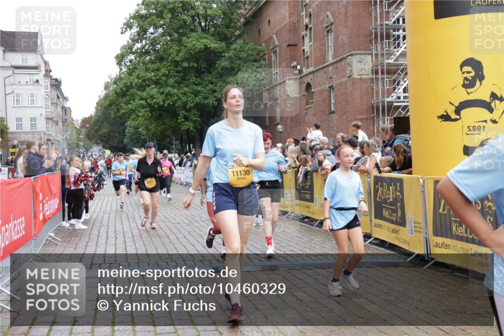 13.09.2026 - Kiel Lauf Yannick Fuchs http://msf.ph/oto/10460329 13.09.2026 09:52:23 Ziel 180, 2157, 2924, 3476, 3832, 4666, 5032, 6679, 6867, 7347, 7494, 7719, 7742, 8992, 10746, 11130, 803, 896, 1100, 1899, 3476, 4132, 4166, 4230, 4883, 6471, 6625, 7007, 7494, 8729, 9616, 10048, 10371, 10620, 11300, 11444, 11445, 11580, 11832, 11834, 12068, 12630, 918, 919, 1092, 4412, 5736, 6432, 6601, 7867, 8068, 9345, 9892, 10259, 10280, 12282, 803, 1309, 1967, 1999, 2002, 6188, 7007, 7302, 9829, 9833, 11173, 11834 meine-sportfotos.de