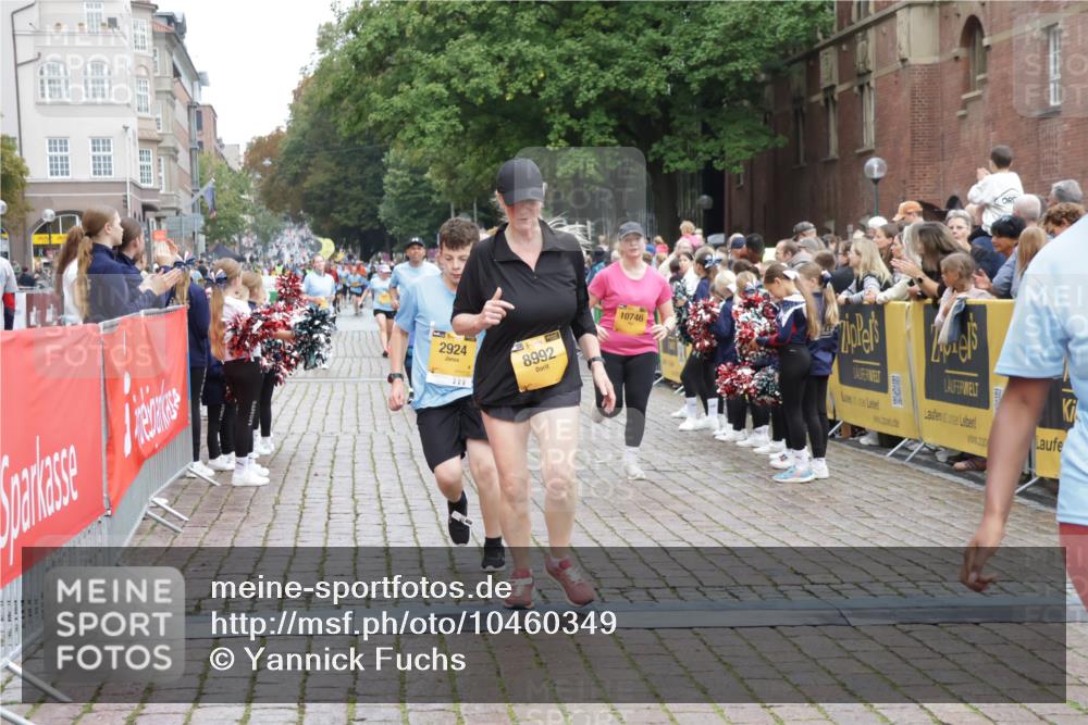 13.09.2026 - Kiel Lauf Yannick Fuchs http://msf.ph/oto/10460349 13.09.2026 09:52:25 Ziel 180, 2157, 2924, 4666, 5032, 6679, 6867, 7719, 7742, 8992, 10746, 11130, 803, 896, 1100, 1899, 3476, 3832, 4132, 4166, 4230, 4883, 6471, 6625, 7007, 7347, 7494, 8729, 9616, 10048, 10371, 10620, 11300, 11444, 11445, 11580, 11832, 11834, 12068, 12630, 918, 919, 1092, 4412, 5736, 6432, 6601, 7867, 8068, 9345, 9892, 10259, 10280, 10798, 12282, 803, 1309, 1967, 1999, 2002, 4230, 6188, 7007, 7302, 9829, 11834 meine-sportfotos.de