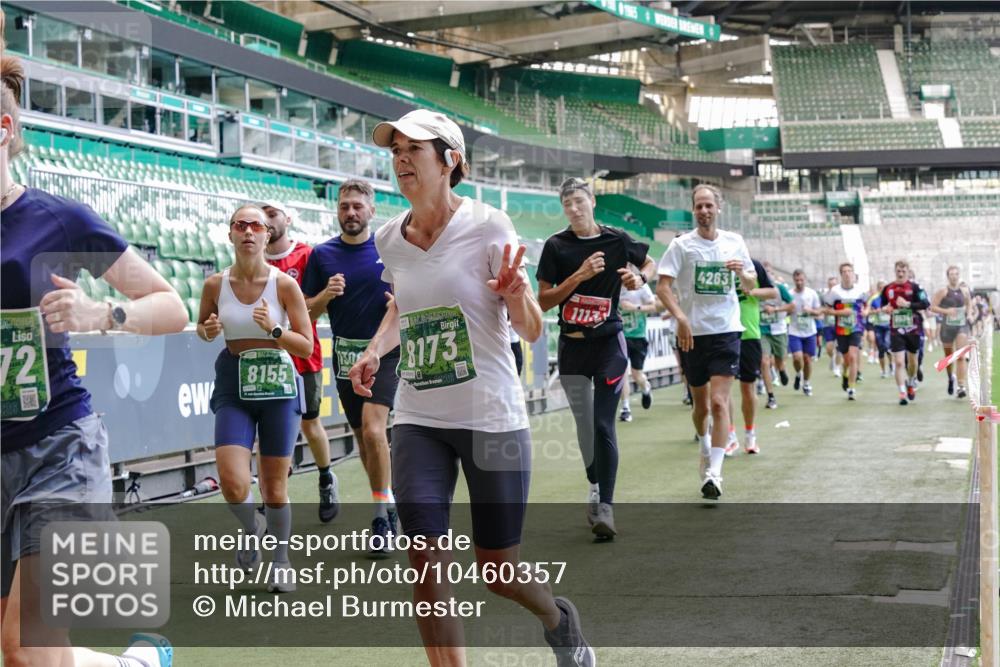 13.09.2026 - 21. swb-Marathon Bremen Michael Burmester http://msf.ph/oto/10460357 13.09.2026 13:12:08 Laufen im Stadion 118, 265, 373, 514, 581, 703, 843, 933, 984, 1113, 1226, 1286, 1334, 1435, 1849, 1851, 1936, 1952, 2005, 2248, 2264, 2281, 2299, 2330, 2336, 2353, 2375, 2377, 2398, 2426, 2443, 2478, 2505, 2531, 2589, 2659, 2669, 2673, 2684, 2765, 2784, 2804, 2815, 2822, 2836, 2850, 2860, 2895, 2907, 2963, 2966, 2975, 2976, 3026, 3027, 3079, 3082, 3143, 3155, 3159, 3174, 3207, 3293, 3308, 3328, 3349, 3352, 3409, 3434, 3549, 551 meine-sportfotos.de