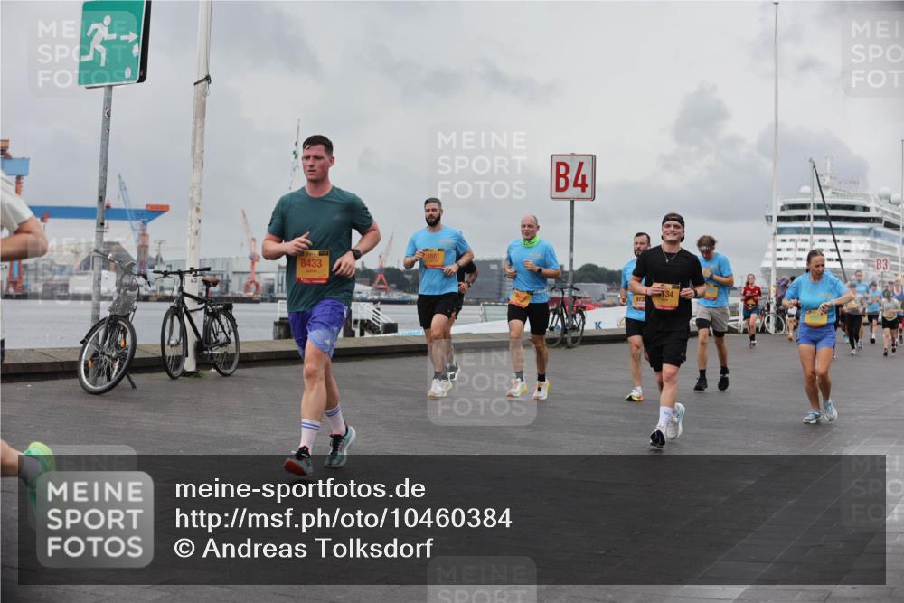 13.09.2026 - Kiel Lauf Andreas Tolksdorf http://msf.ph/oto/10460384 13.09.2026 12:01:14 Kiellinie 4, 3 meine-sportfotos.de