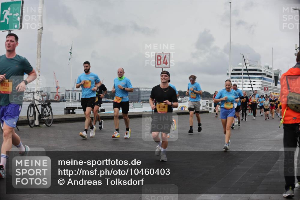 13.09.2026 - Kiel Lauf Andreas Tolksdorf http://msf.ph/oto/10460403 13.09.2026 12:01:15 Kiellinie 8433, 4, 4134, 9953, 3 meine-sportfotos.de