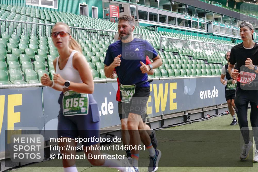 13.09.2026 - 21. swb-Marathon Bremen Michael Burmester http://msf.ph/oto/10460461 13.09.2026 13:12:09 Laufen im Stadion 118, 183, 265, 373, 514, 581, 703, 843, 933, 984, 1113, 1226, 1286, 1334, 1435, 1849, 1851, 1936, 1952, 2005, 2248, 2264, 2281, 2299, 2330, 2336, 2353, 2375, 2377, 2398, 2426, 2443, 2478, 2505, 2531, 2589, 2659, 2669, 2673, 2684, 2765, 2784, 2804, 2815, 2822, 2836, 2850, 2860, 2895, 2907, 2963, 2966, 2975, 2976, 3026, 3027, 3079, 3082, 3143, 3155, 3159, 3174, 3207, 3293, 3308, 3328, 3349, 3352, 3409, 3434, 3549, 551 meine-sportfotos.de