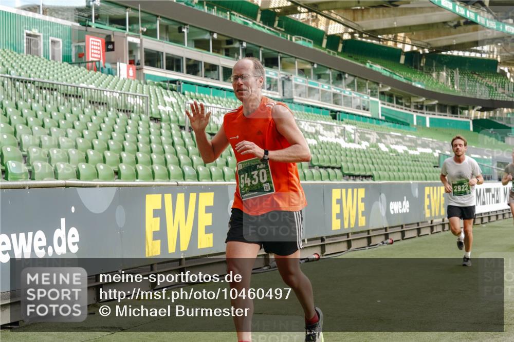 13.09.2026 - 21. swb-Marathon Bremen Michael Burmester http://msf.ph/oto/10460497 13.09.2026 12:54:56 Laufen im Stadion 161, 189, 201, 205, 313, 385, 388, 461, 472, 481, 495, 560, 666, 675, 696, 740, 816, 827, 913, 1053, 1058, 1076, 1197, 1207, 1390, 1419, 1468, 1551, 1599, 1631, 1645, 1658, 2055, 2125, 2234, 2251, 2319, 2383, 2390, 2474, 2499, 2623, 2701, 2733, 2801, 2824, 2870, 2882, 2913, 2922, 2962, 2971, 3012, 3054, 3057, 3134, 3175, 3192, 3206, 3241, 3246, 3346, 3356, 3357, 3413, 3706, 3716, 3836, 4137, 4413, 4733, 5277, 5430, 5530, 6106, 2498, 3085 meine-sportfotos.de