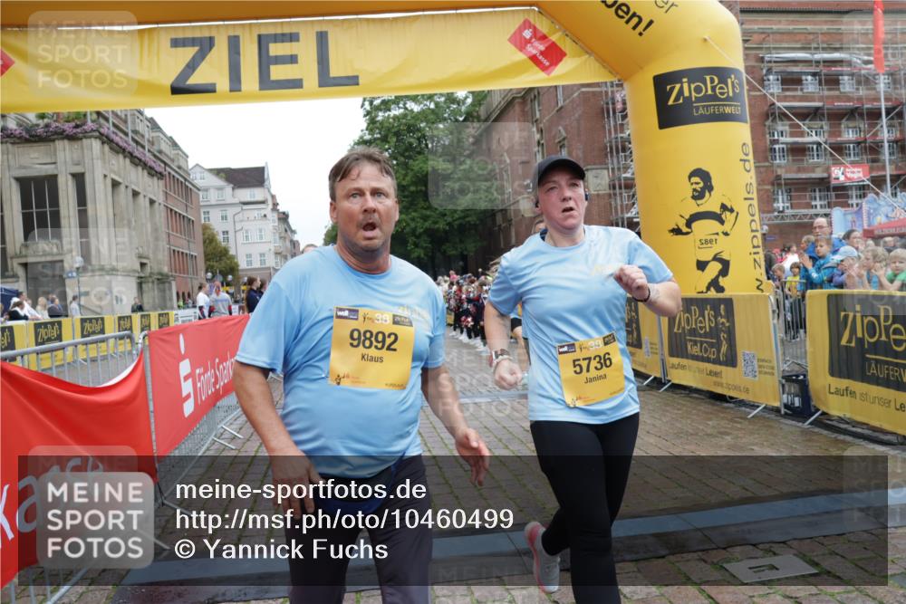 13.09.2026 - Kiel Lauf Yannick Fuchs http://msf.ph/oto/10460499 13.09.2026 09:52:35 Ziel 918, 919, 2157, 4412, 5736, 6432, 6601, 6679, 7742, 7867, 9345, 9892, 10259, 12282, 180, 896, 1899, 2157, 2924, 3476, 3832, 4132, 4166, 4666, 4883, 5032, 6471, 6625, 6867, 7347, 7494, 7719, 8729, 8992, 9616, 10371, 10620, 10746, 11130, 11300, 11444, 11580, 12068, 291, 1092, 1395, 4671, 6241, 6613, 6845, 7394, 8068, 8851, 9565, 10280, 10798, 12258, 896, 1100, 1899, 8729, 10048, 11300, 11444, 11445, 11832, 12630 meine-sportfotos.de