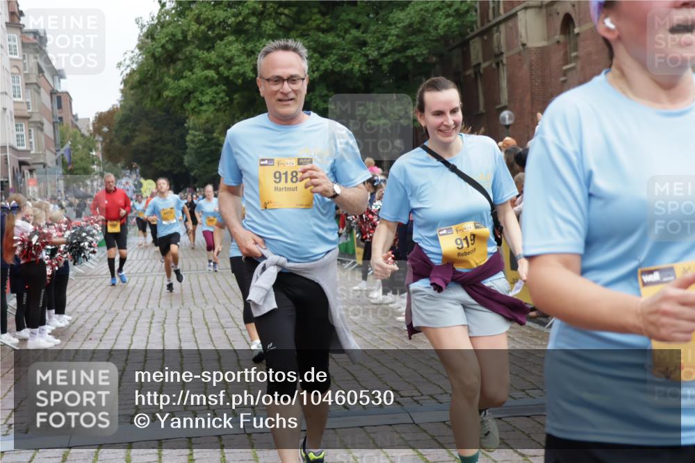13.09.2026 - Kiel Lauf Yannick Fuchs http://msf.ph/oto/10460530 13.09.2026 09:52:39 Ziel 918, 919, 1092, 4412, 5736, 6432, 6601, 7867, 8068, 9345, 9892, 10259, 10280, 10798, 12282, 180, 2157, 2924, 3476, 3832, 4132, 4166, 4666, 4883, 5032, 6471, 6625, 6679, 6867, 7347, 7494, 7719, 7742, 8992, 9616, 10371, 10620, 10746, 11130, 11580, 12068, 291, 1395, 3581, 4671, 6241, 6613, 6845, 7394, 8851, 9565, 12258, 896, 1899, 4132, 8729, 9616, 11300, 11444, 11445, 11832 meine-sportfotos.de