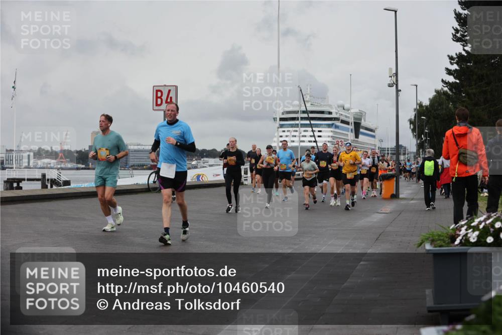 13.09.2026 - Kiel Lauf Andreas Tolksdorf http://msf.ph/oto/10460540 13.09.2026 12:01:20 Kiellinie 4 meine-sportfotos.de