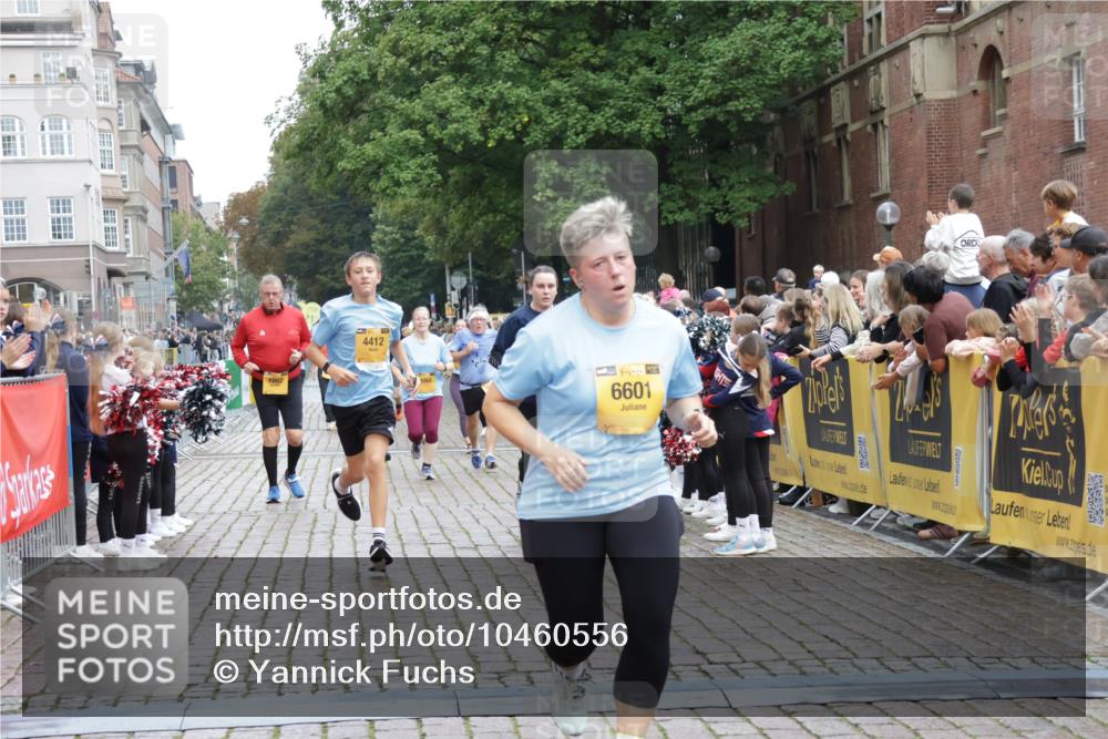 13.09.2026 - Kiel Lauf Yannick Fuchs http://msf.ph/oto/10460556 13.09.2026 09:52:41 Ziel 291, 918, 919, 1092, 4412, 5736, 6432, 6601, 7867, 8068, 9345, 9565, 9892, 10259, 10280, 10798, 12258, 12282, 180, 2157, 2924, 3476, 3832, 4166, 4666, 4883, 5032, 5736, 6432, 6471, 6625, 6679, 6867, 7347, 7494, 7719, 7742, 8992, 9892, 10259, 10371, 10620, 10746, 11130, 11580, 12068, 70, 1395, 3205, 3581, 4671, 6241, 6613, 6845, 7394, 8851, 12417, 12468, 896, 1899, 4132, 4883, 6625, 8729, 9616, 11300, 11444, 11445, 11580 meine-sportfotos.de