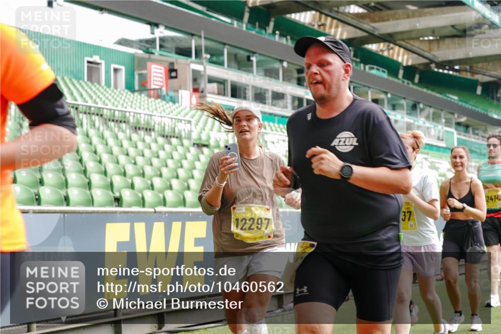 13.09.2026 - 21. swb-Marathon Bremen Michael Burmester http://msf.ph/oto/10460562 13.09.2026 10:34:17 Laufen im Stadion 10018, 10067, 10078, 10147, 10157, 10166, 10177, 10184, 10185, 10211, 10236, 10240, 10254, 10297, 10300, 10355, 10356, 10367, 10368, 10369, 10374, 10379, 10383, 10394, 10408, 10415, 10423, 10428, 10460, 10485, 10494, 10530, 10559, 10578, 10604, 10639, 10668, 10669, 10673, 10677, 10687, 10691, 10699, 10700, 10728, 10745, 10749, 10750, 10772, 10787, 10788, 10794, 10809, 10828, 10857, 10914, 10928, 11126, 11162, 11343, 11803, 11965, 10146, 10222 meine-sportfotos.de