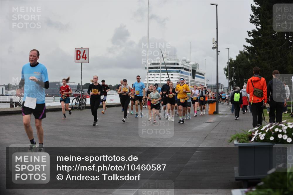13.09.2026 - Kiel Lauf Andreas Tolksdorf http://msf.ph/oto/10460587 13.09.2026 12:01:21 Kiellinie 4, 4810 meine-sportfotos.de