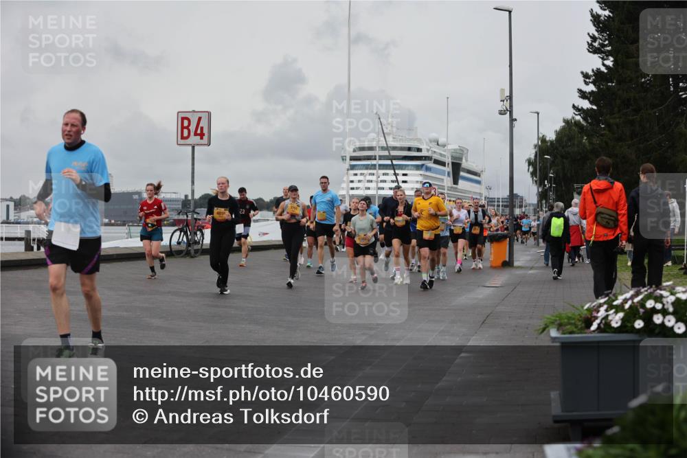13.09.2026 - Kiel Lauf Andreas Tolksdorf http://msf.ph/oto/10460590 13.09.2026 12:01:21 Kiellinie 4, 4810, 23, 11342 meine-sportfotos.de