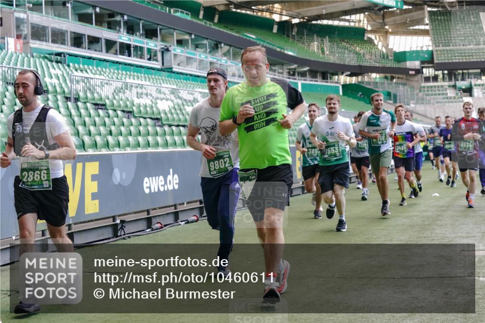 13.09.2026 - 21. swb-Marathon Bremen Michael Burmester http://msf.ph/oto/10460611 13.09.2026 13:12:11 Laufen im Stadion 118, 183, 265, 373, 514, 703, 843, 933, 984, 1113, 1226, 1286, 1334, 1435, 1849, 1851, 1936, 1952, 2005, 2248, 2264, 2281, 2299, 2330, 2336, 2353, 2375, 2377, 2398, 2426, 2443, 2478, 2505, 2531, 2589, 2659, 2669, 2673, 2684, 2765, 2784, 2804, 2815, 2822, 2836, 2850, 2860, 2895, 2907, 2963, 2966, 2975, 2976, 3026, 3027, 3079, 3082, 3143, 3155, 3159, 3174, 3207, 3293, 3308, 3328, 3349, 3352, 3409, 3434, 3549, 551 meine-sportfotos.de