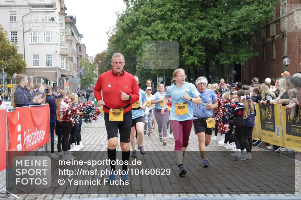 13.09.2026 - Kiel Lauf Yannick Fuchs http://msf.ph/oto/10460629 13.09.2026 09:52:45 Ziel 291, 918, 919, 1092, 1395, 4412, 4671, 6601, 7394, 8068, 8851, 9345, 9565, 10280, 10798, 12258, 180, 918, 919, 2157, 2924, 3476, 3832, 4166, 4666, 5032, 5736, 6432, 6471, 6679, 6867, 7347, 7494, 7719, 7742, 7867, 8992, 9892, 10259, 10371, 10620, 10746, 11130, 12068, 12282, 70, 175, 3205, 3581, 6241, 6613, 6845, 7226, 9707, 12417, 12468, 3476, 4132, 4166, 4883, 6471, 6625, 7494, 8729, 9616, 10371, 10620, 11580, 12068 meine-sportfotos.de