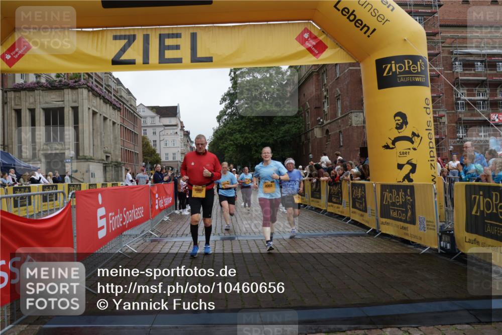 13.09.2026 - Kiel Lauf Yannick Fuchs http://msf.ph/oto/10460656 13.09.2026 09:52:46 Ziel 291, 1092, 1395, 4412, 4671, 6241, 6601, 6845, 7394, 8068, 8851, 9345, 9565, 10280, 10798, 12258, 180, 918, 919, 2157, 2924, 3476, 3832, 4166, 4666, 5032, 5736, 6432, 6679, 6867, 7347, 7494, 7719, 7742, 7867, 8992, 9892, 10259, 10371, 10620, 10746, 11130, 12068, 12282, 70, 175, 2399, 3205, 3581, 6613, 7226, 9707, 12417, 12468, 3476, 3832, 4132, 4166, 4883, 6471, 6625, 7347, 7494, 9616, 10371, 10620, 11580, 12068 meine-sportfotos.de