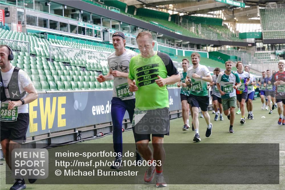 13.09.2026 - 21. swb-Marathon Bremen Michael Burmester http://msf.ph/oto/10460663 13.09.2026 13:12:11 Laufen im Stadion 118, 183, 265, 373, 514, 703, 843, 933, 984, 1113, 1226, 1286, 1334, 1435, 1849, 1851, 1936, 1952, 2005, 2248, 2264, 2281, 2299, 2330, 2336, 2353, 2375, 2377, 2398, 2426, 2443, 2478, 2505, 2531, 2589, 2659, 2669, 2673, 2684, 2765, 2784, 2804, 2815, 2822, 2836, 2850, 2860, 2895, 2907, 2963, 2966, 2975, 2976, 3026, 3027, 3079, 3082, 3143, 3155, 3159, 3174, 3207, 3293, 3308, 3328, 3349, 3352, 3409, 3434, 3549, 551 meine-sportfotos.de