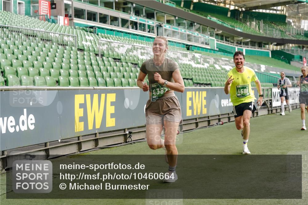 13.09.2026 - 21. swb-Marathon Bremen Michael Burmester http://msf.ph/oto/10460664 13.09.2026 12:54:59 Laufen im Stadion 161, 189, 201, 205, 313, 385, 388, 461, 472, 481, 495, 560, 655, 666, 675, 696, 740, 816, 827, 913, 1053, 1058, 1076, 1197, 1207, 1390, 1419, 1468, 1537, 1551, 1599, 1631, 1645, 1658, 2055, 2125, 2234, 2251, 2319, 2383, 2390, 2474, 2499, 2604, 2623, 2701, 2733, 2801, 2824, 2870, 2882, 2913, 2922, 2962, 2971, 3012, 3054, 3057, 3134, 3175, 3192, 3206, 3241, 3246, 3346, 3356, 3357, 3413, 3706, 3716, 3836, 4137, 4413, 4733, 5277, 5430, 5530, 6106, 2498, 3085 meine-sportfotos.de