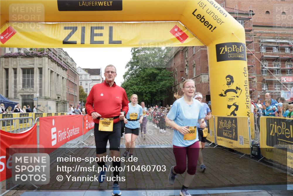 13.09.2026 - Kiel Lauf Yannick Fuchs http://msf.ph/oto/10460703 13.09.2026 09:52:48 Ziel 291, 1092, 1395, 4412, 4671, 6241, 6613, 6845, 7394, 8068, 8851, 9345, 9565, 10280, 10798, 12258, 180, 918, 919, 2157, 2924, 3476, 3832, 4666, 5032, 5736, 6432, 6601, 6679, 6867, 7347, 7494, 7719, 7742, 7867, 8992, 9892, 10259, 10746, 11130, 12282, 70, 175, 2399, 3205, 3581, 7226, 7495, 9707, 12417, 12468, 3476, 3832, 4166, 4666, 4883, 6471, 6625, 6867, 7347, 7494, 10371, 10620, 11580, 12068 meine-sportfotos.de