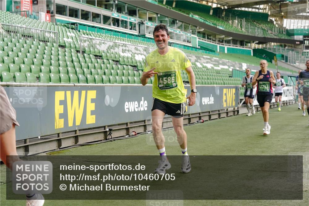 13.09.2026 - 21. swb-Marathon Bremen Michael Burmester http://msf.ph/oto/10460705 13.09.2026 12:55:00 Laufen im Stadion 161, 189, 201, 205, 313, 385, 388, 461, 472, 481, 495, 560, 655, 666, 675, 696, 816, 827, 913, 1053, 1058, 1076, 1197, 1207, 1390, 1419, 1468, 1537, 1551, 1599, 1631, 1645, 1658, 2055, 2125, 2234, 2251, 2319, 2383, 2390, 2474, 2499, 2604, 2623, 2701, 2733, 2801, 2824, 2870, 2882, 2913, 2922, 2962, 2971, 3012, 3054, 3057, 3134, 3175, 3192, 3206, 3241, 3246, 3346, 3356, 3357, 3413, 3706, 3716, 3836, 4137, 4413, 4733, 5277, 5430, 5530, 6106, 2498, 3085 meine-sportfotos.de