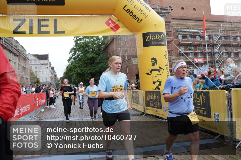 13.09.2026 - Kiel Lauf Yannick Fuchs http://msf.ph/oto/10460727 13.09.2026 09:52:49 Ziel 291, 1092, 1395, 4412, 4671, 6241, 6613, 6845, 7394, 8068, 8851, 9345, 9565, 10280, 10798, 12258, 180, 918, 919, 2157, 2924, 3832, 4412, 4666, 5032, 5736, 6432, 6601, 6679, 6867, 7347, 7719, 7742, 7867, 8992, 9892, 10259, 10746, 11130, 12282, 70, 175, 2399, 3205, 3581, 7140, 7226, 7495, 9707, 12417, 12468, 3476, 3832, 4166, 4666, 4883, 6471, 6625, 6867, 7347, 7494, 10371, 10620, 11580, 12068 meine-sportfotos.de