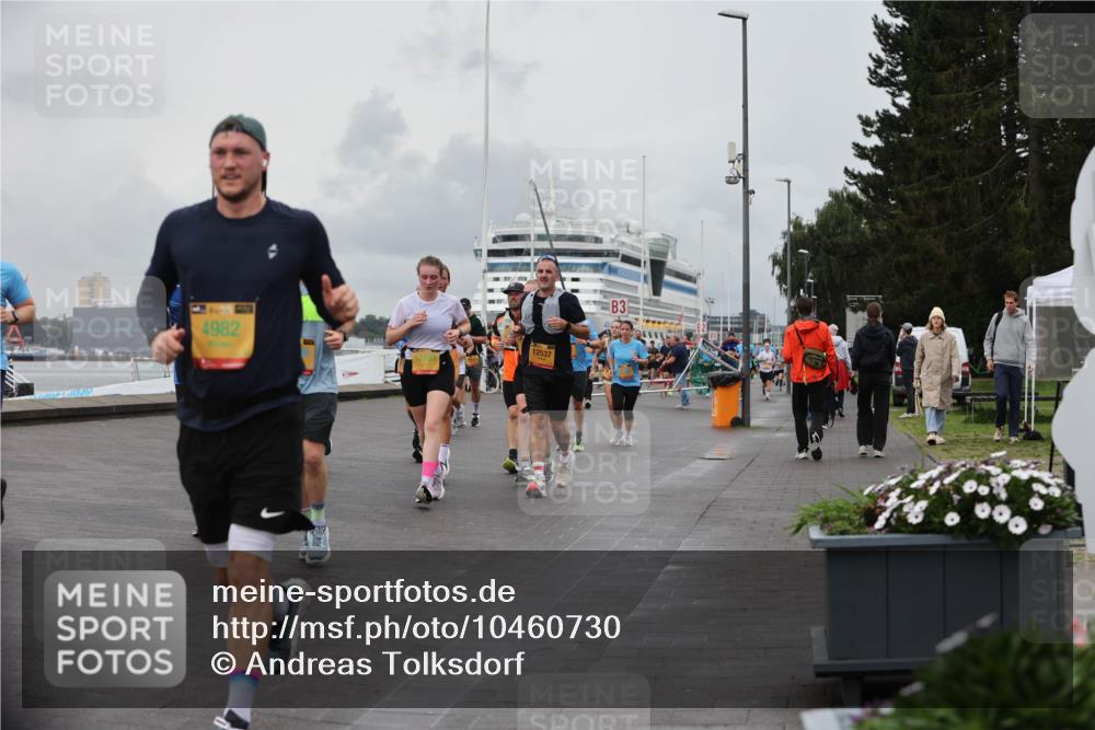 13.09.2026 - Kiel Lauf Andreas Tolksdorf http://msf.ph/oto/10460730 13.09.2026 12:01:28 Kiellinie 4982, 12537, 3 meine-sportfotos.de