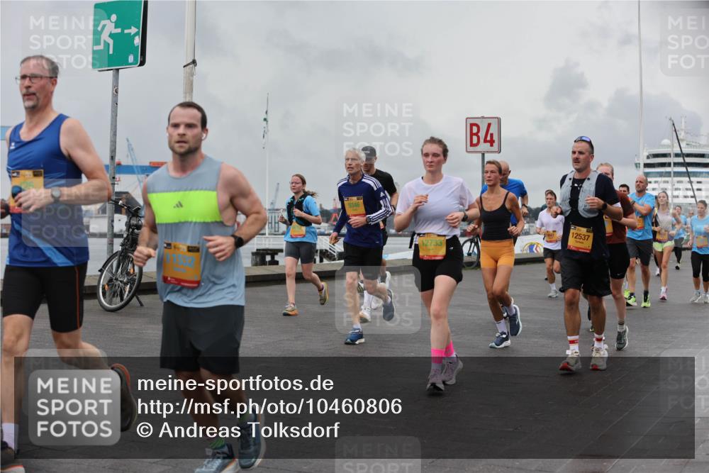 13.09.2026 - Kiel Lauf Andreas Tolksdorf http://msf.ph/oto/10460806 13.09.2026 12:01:30 Kiellinie 9346, 4, 12537 meine-sportfotos.de