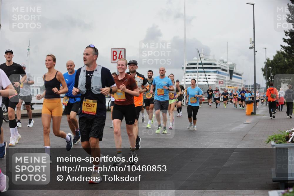 13.09.2026 - Kiel Lauf Andreas Tolksdorf http://msf.ph/oto/10460853 13.09.2026 12:01:31 Kiellinie 4, 39, 12537, 1106, 8372, 3 meine-sportfotos.de