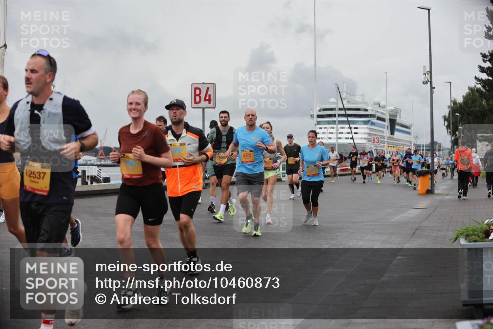13.09.2026 - Kiel Lauf Andreas Tolksdorf http://msf.ph/oto/10460873 13.09.2026 12:01:32 Kiellinie 12537, 4, 11068, 8372, 7850, 3 meine-sportfotos.de