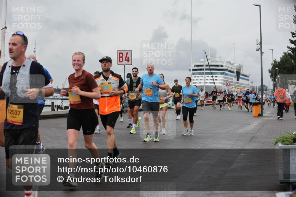 13.09.2026 - Kiel Lauf Andreas Tolksdorf http://msf.ph/oto/10460876 13.09.2026 12:01:32 Kiellinie 12537, 4, 11068, 3, 8372, 3 meine-sportfotos.de