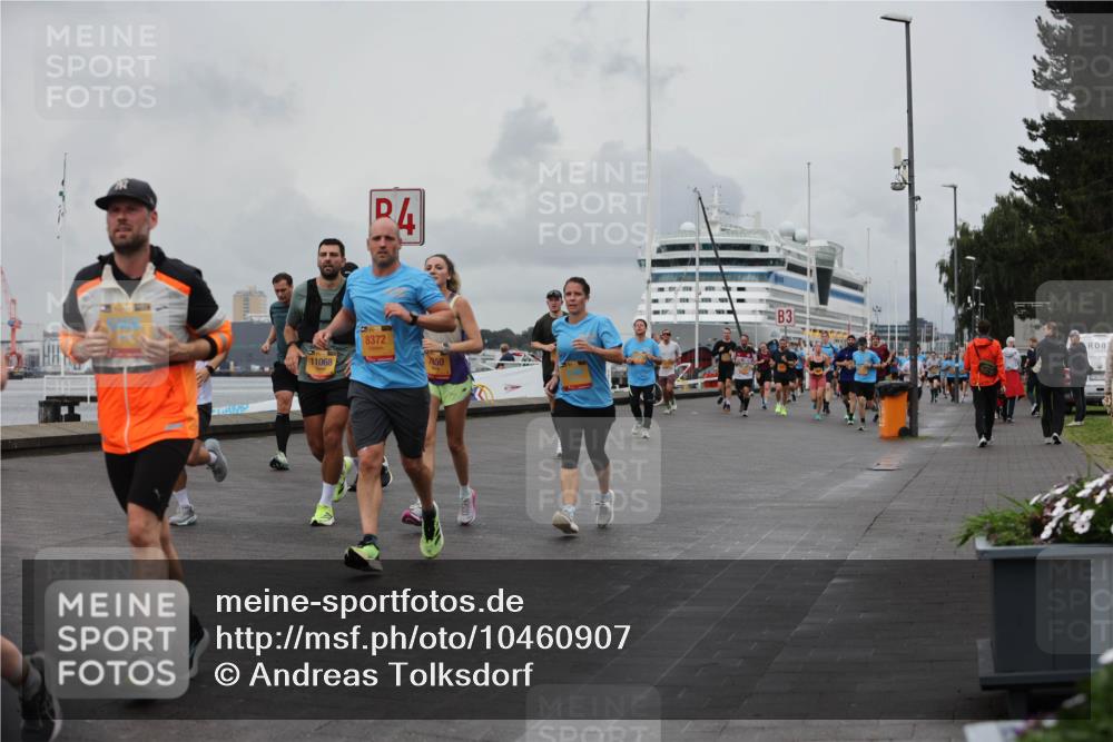 13.09.2026 - Kiel Lauf Andreas Tolksdorf http://msf.ph/oto/10460907 13.09.2026 12:01:33 Kiellinie 4, 11068, 8372, 7850, 3 meine-sportfotos.de
