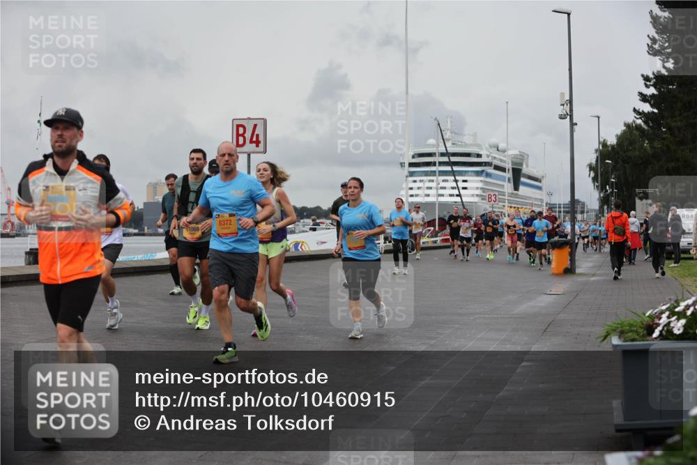 13.09.2026 - Kiel Lauf Andreas Tolksdorf http://msf.ph/oto/10460915 13.09.2026 12:01:33 Kiellinie 1068, 4, 8372, 4, 3 meine-sportfotos.de